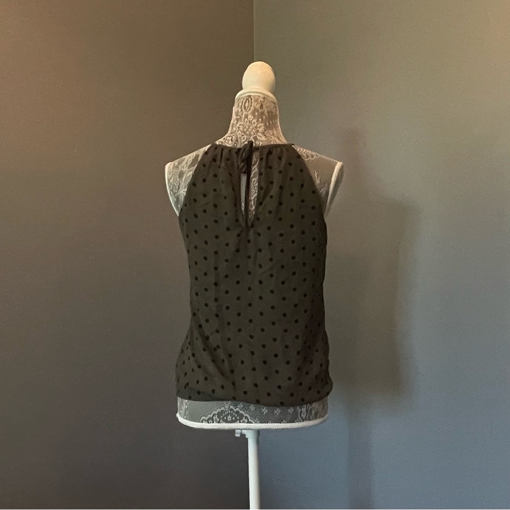 Express Polka Dot She’ll - Picture 5 of 7